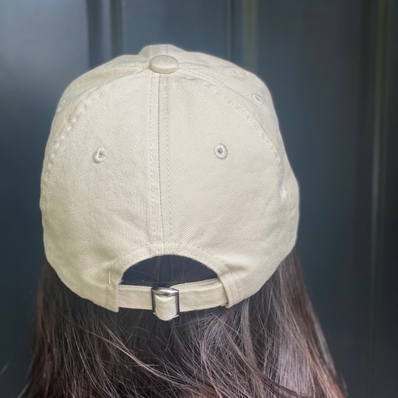 Womens distressed hat with custom patriot leatherette patch - Picture 2 of 2